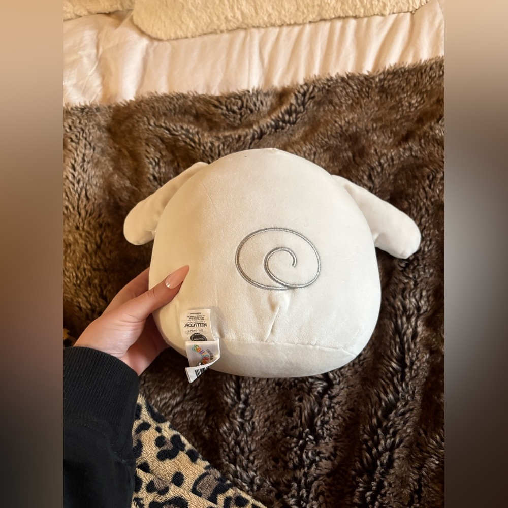 Hello Kitty Cinnamon Roll Squishmallow Sanrio - Picture 3 of 9